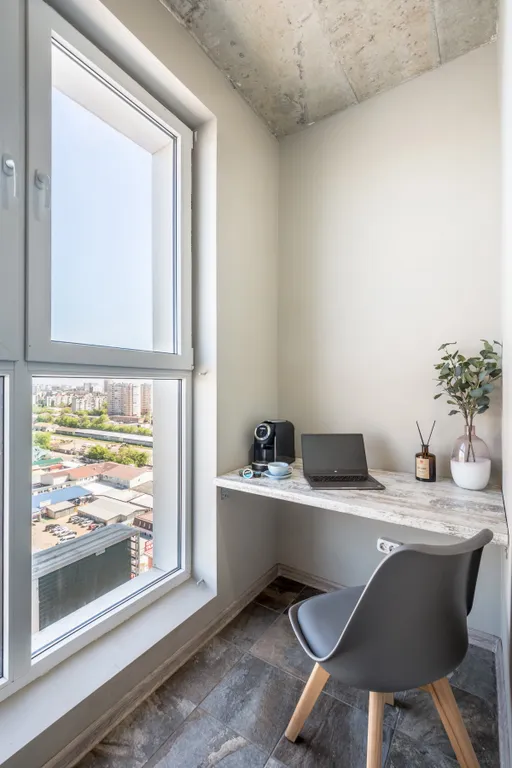 Loft с авторской планировкой, качелью с видом на город в ЖК БОльшом