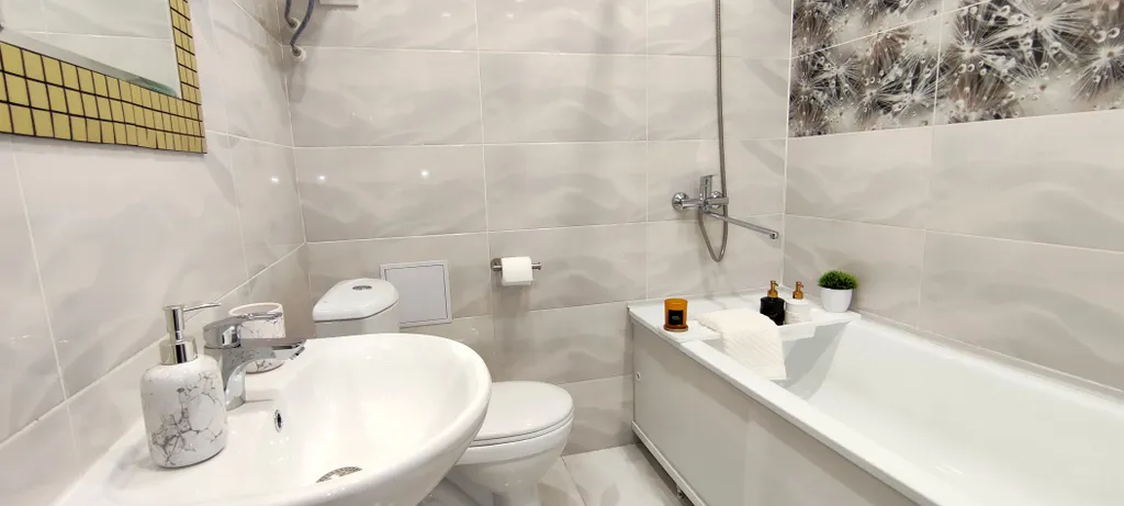 Квартира с видом на реку и горы