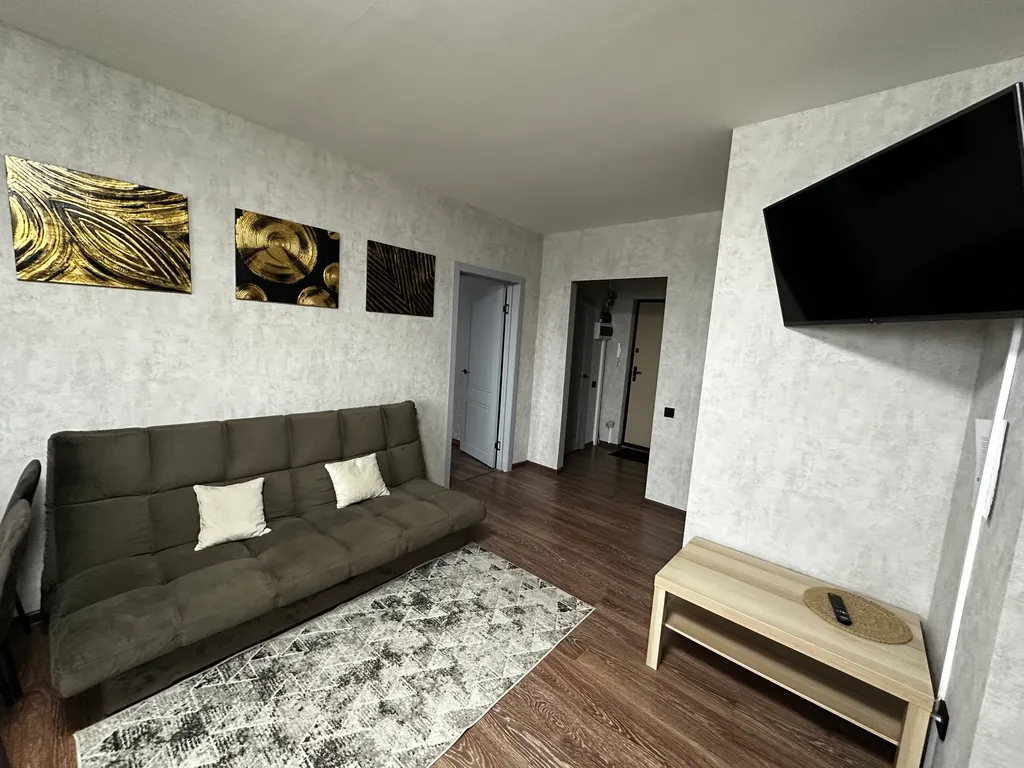 Отличная квартира в Академ Риверсайд