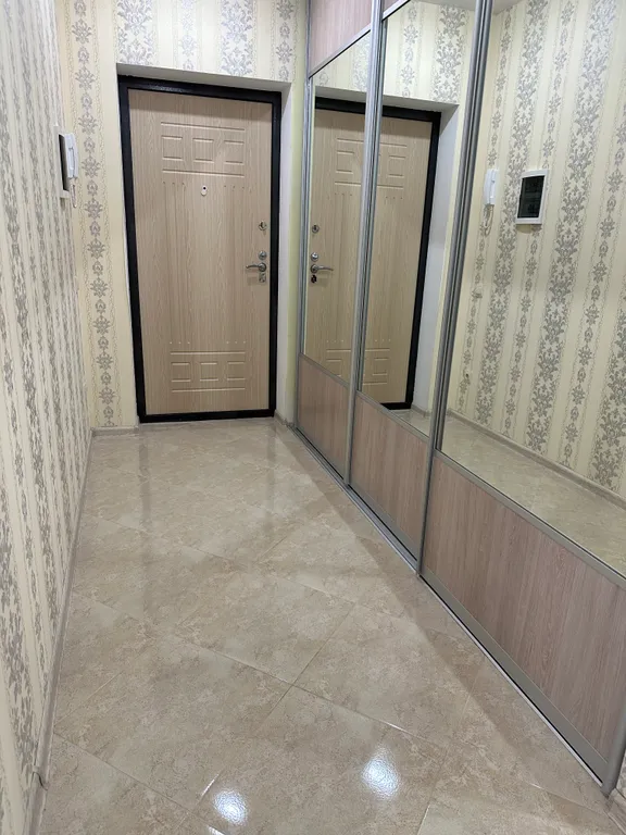 Евродвушка с видом на Ботанический сад