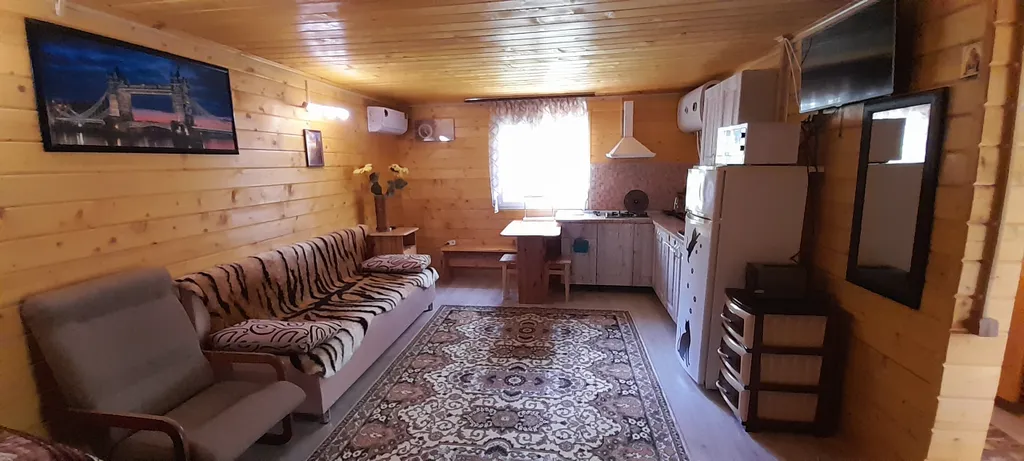 Коттедж Дом из бруса в саду — Анапа