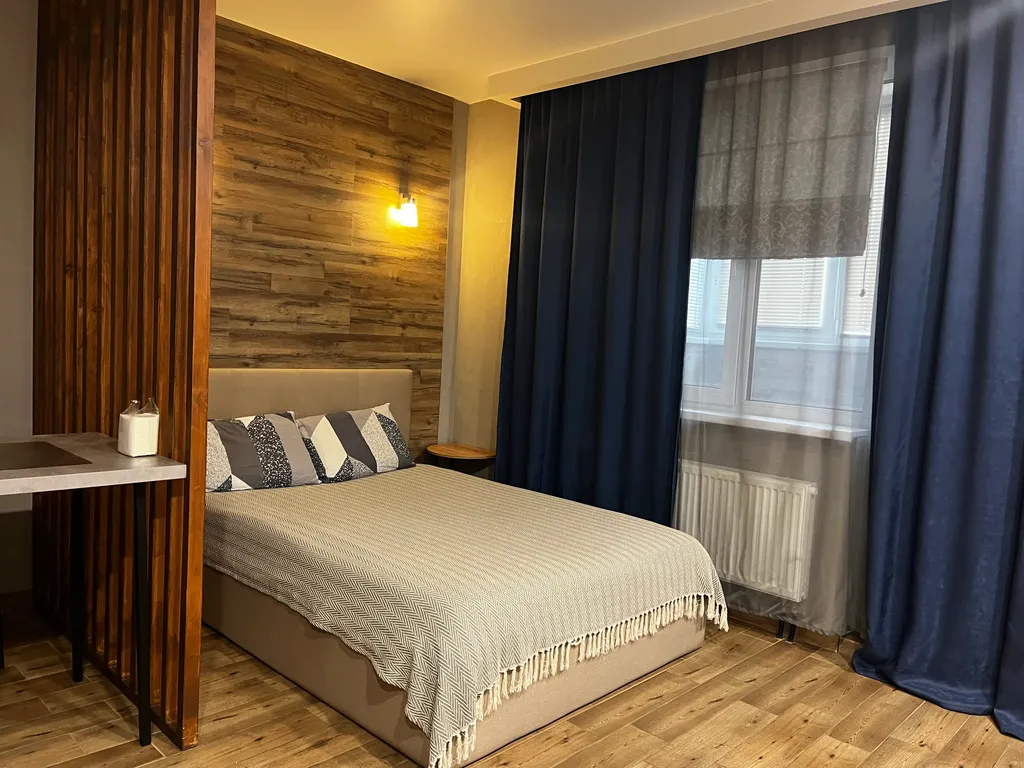 Квартира-студия с новым дизайнерским ремонтов в новом доме