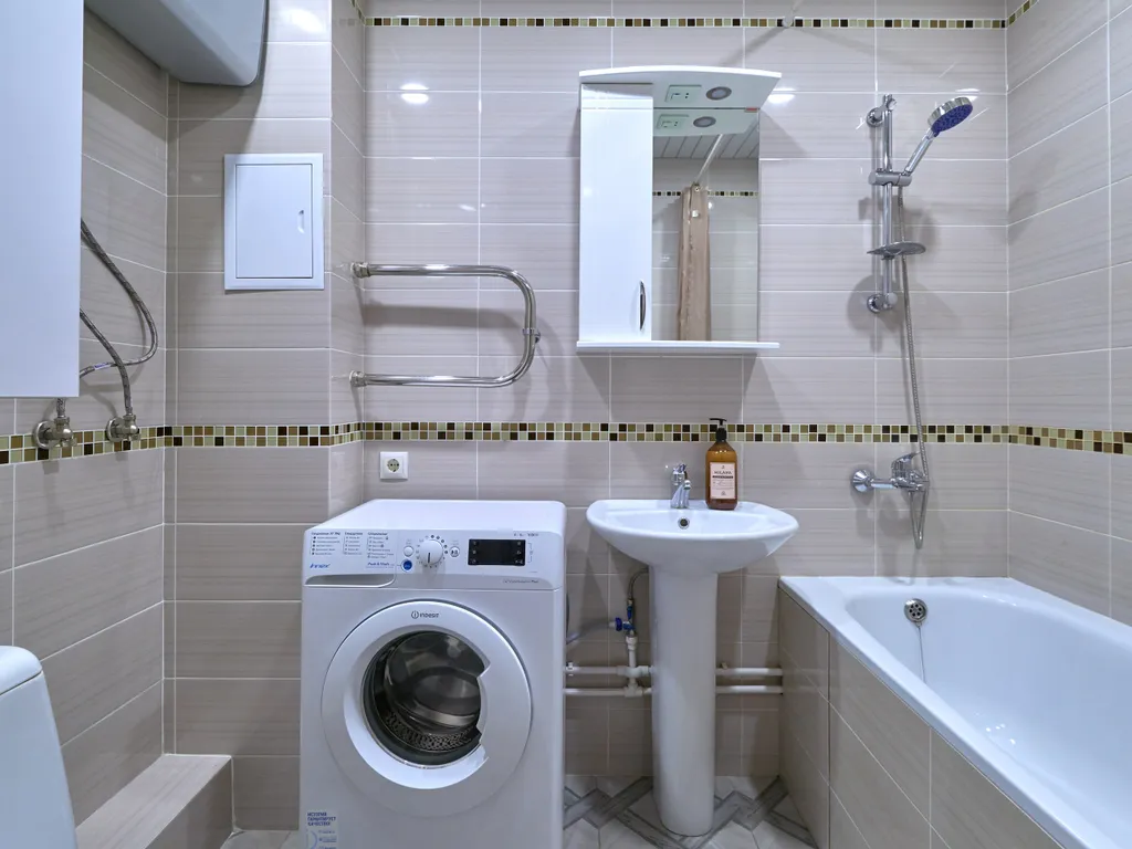 Студия на Б. Подгорной, 87 №23