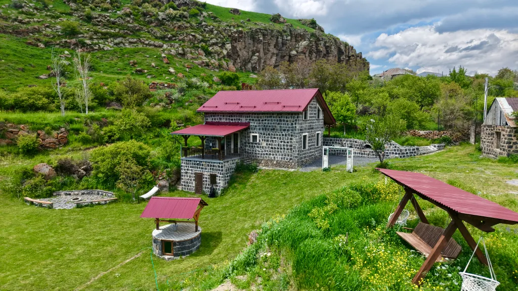 River Home Villa