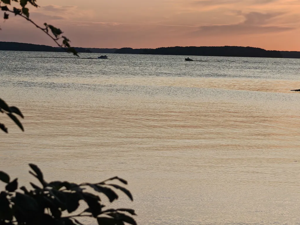 Коттедж Дом с тремя спальнями в турбазе чайка (селигер) — Турбаза Чайка