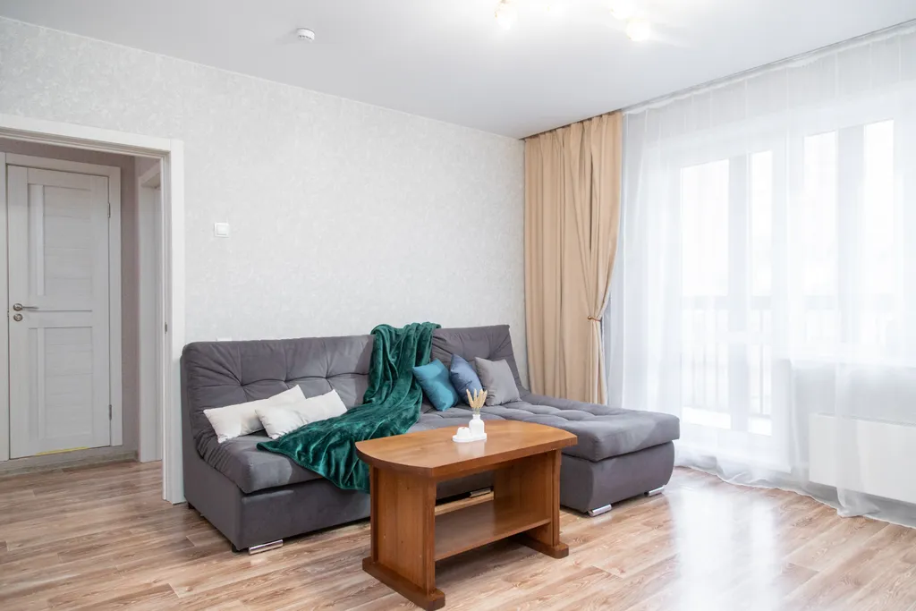 Просторная двухкомнатная квартира на берегу Енисея