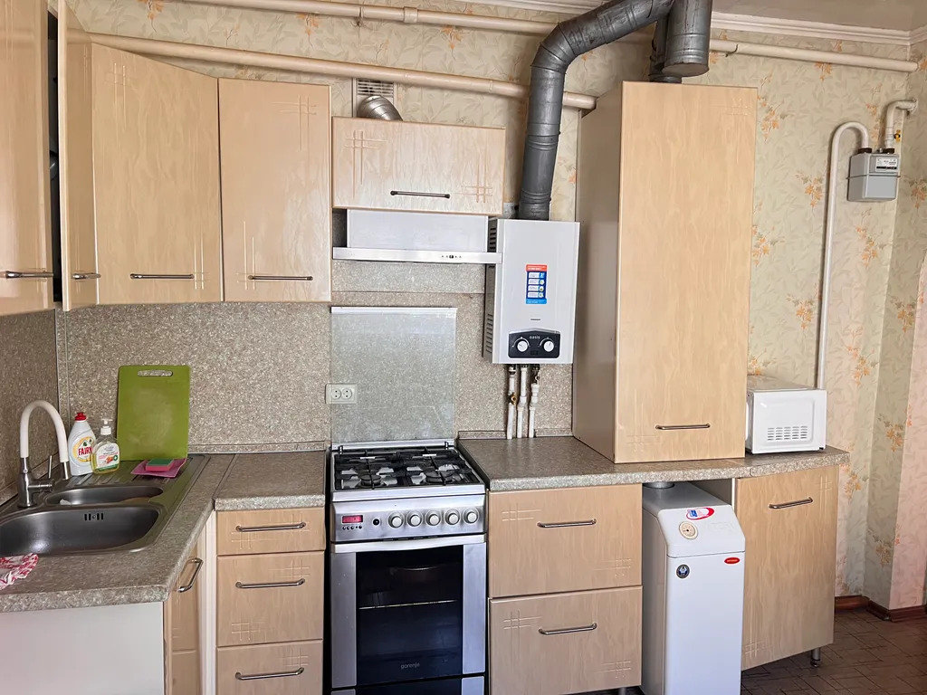 Дом над набережной