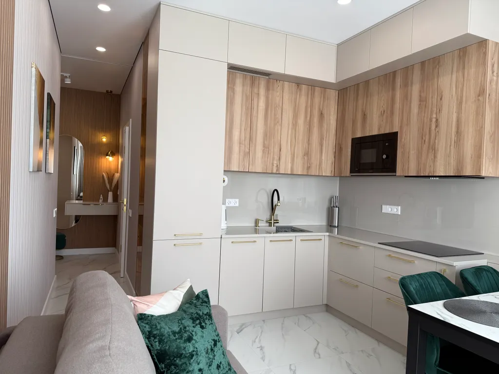 Апартаменты В Изумрудном Городе с дизайнерским ремонтом