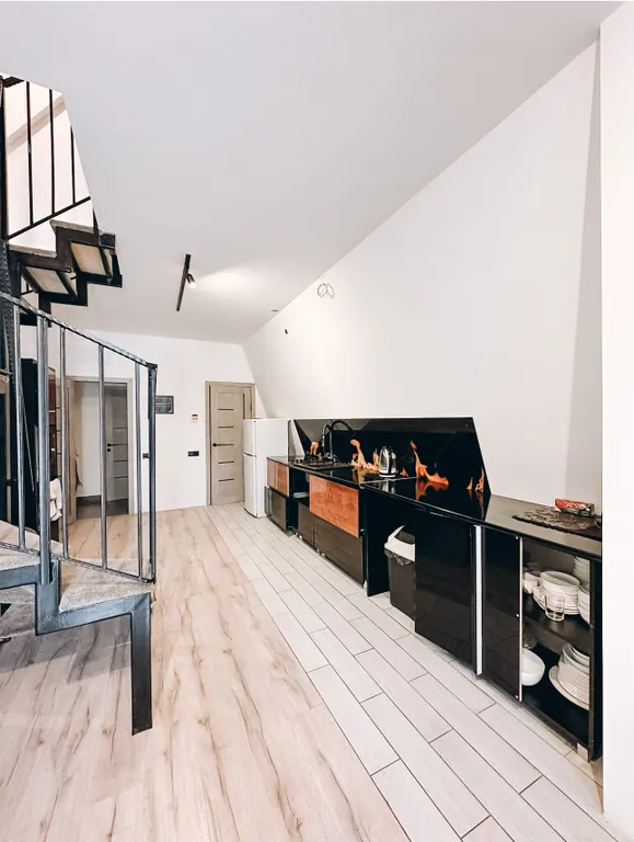 4-комнатный Дом