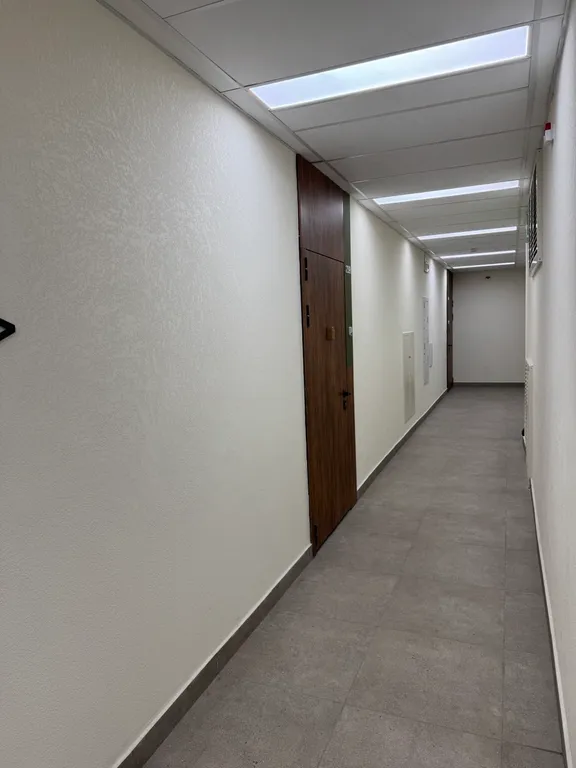 Двухкомнатная квартира возле озера и парка