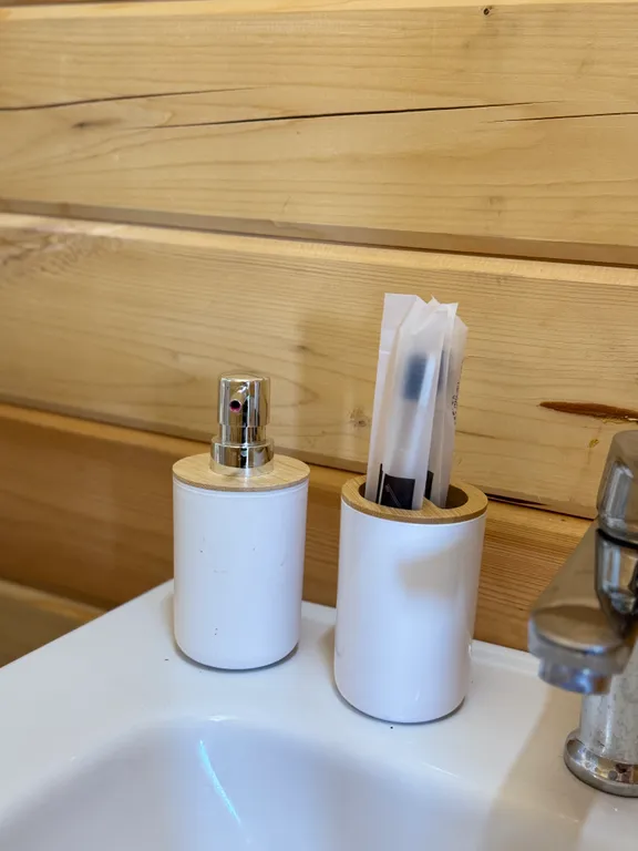 Коттедж Эко домик на благоустроенной территории — Сухум