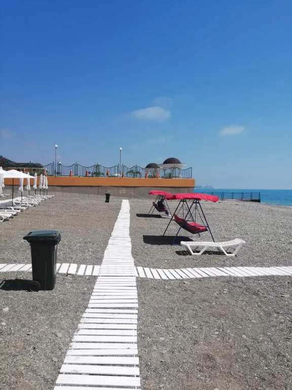 Апартамент Меридиан с террасой и пляжем