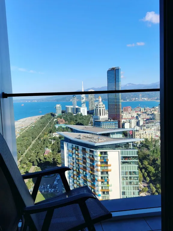 Премиальная студия на первой линии 3122