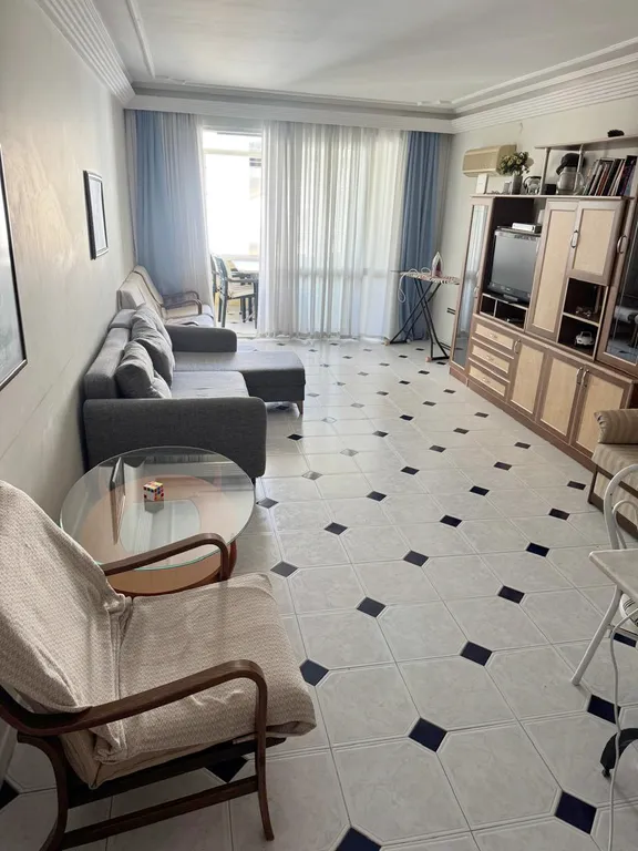 Большая квартира напротив пляжа Клеопатра