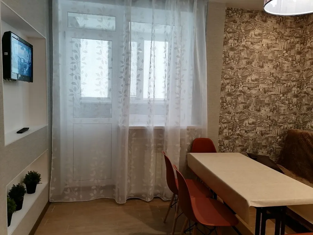 Шикарная 1-комнатная квартира с джакузи и гардеробной