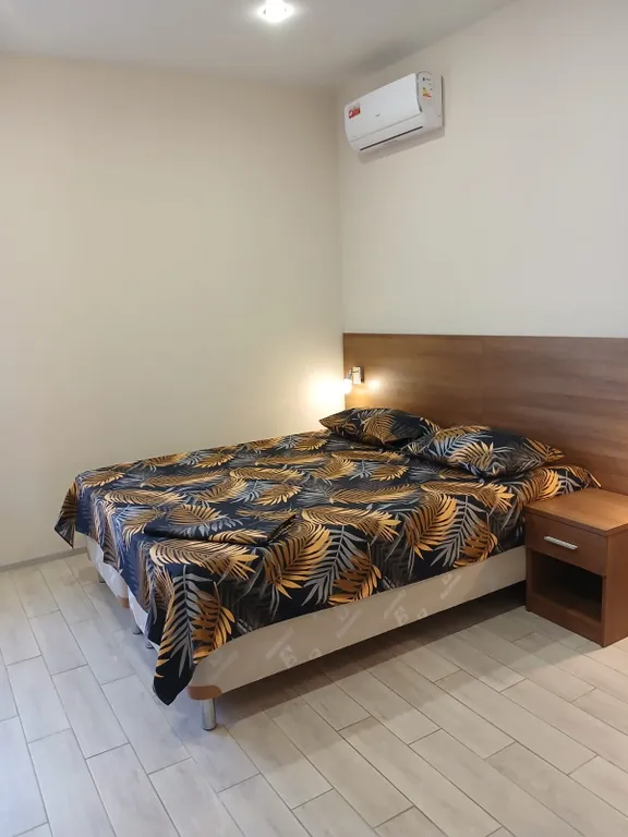 Квартира Четырехместный номер с раскладными креслами — аренда посуточно в Кабардинка