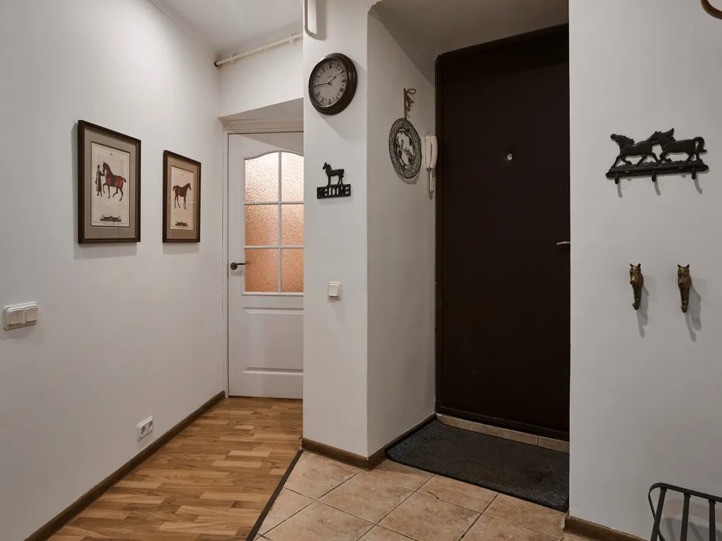 Апартаменты Кареты и Лошади с тремя спальнями рядом с Эрмитажем