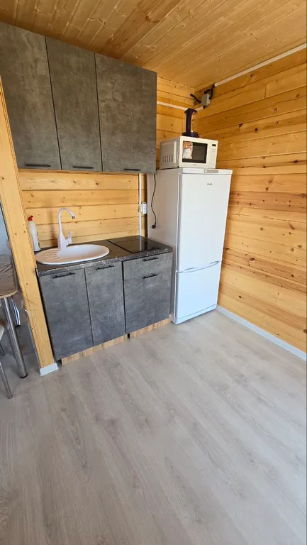 Домик с бассейном в 7 минутах от моря