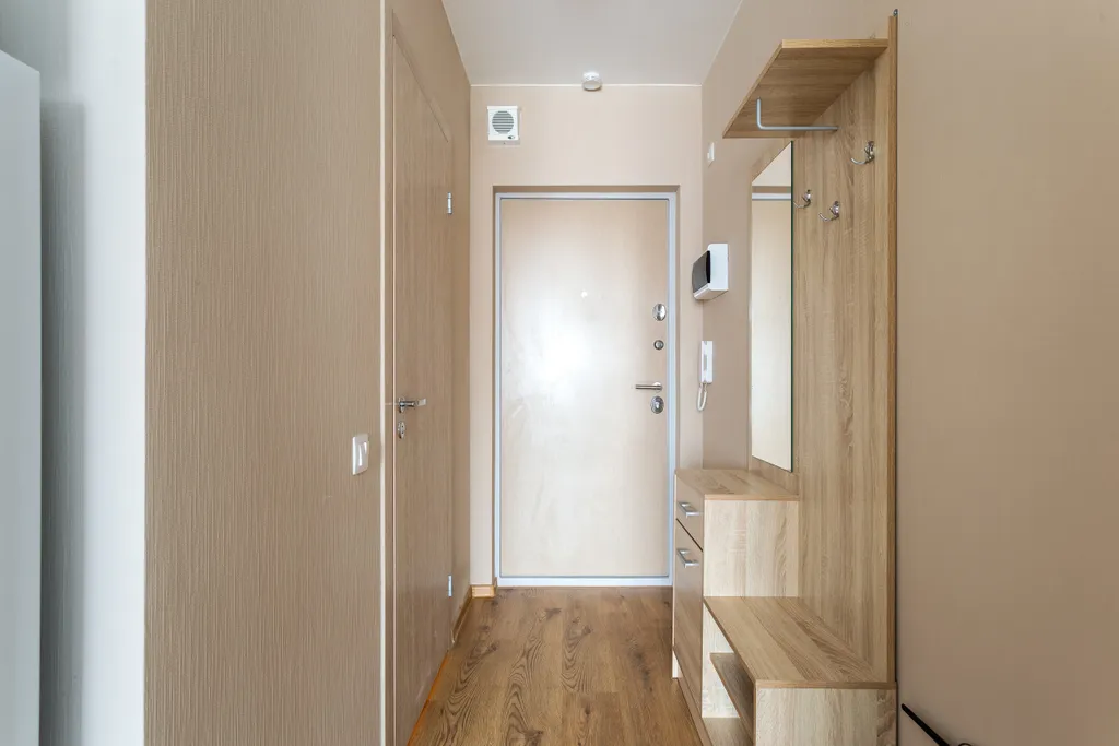 Студия у метро Парнас