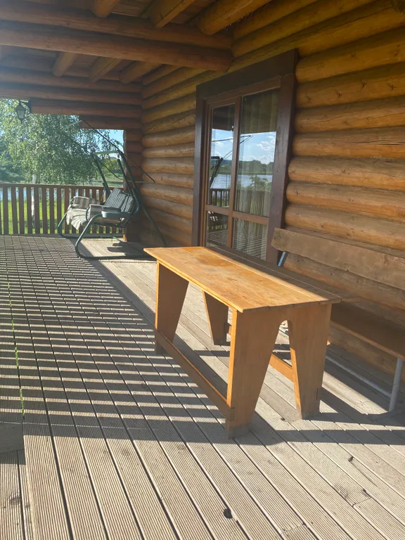 Дом с баней на берегу озера