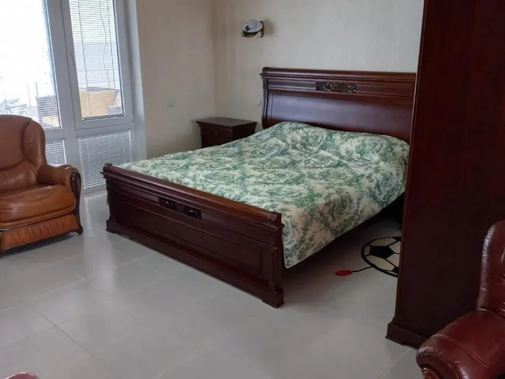 Эллинг нa беpeгу моpя