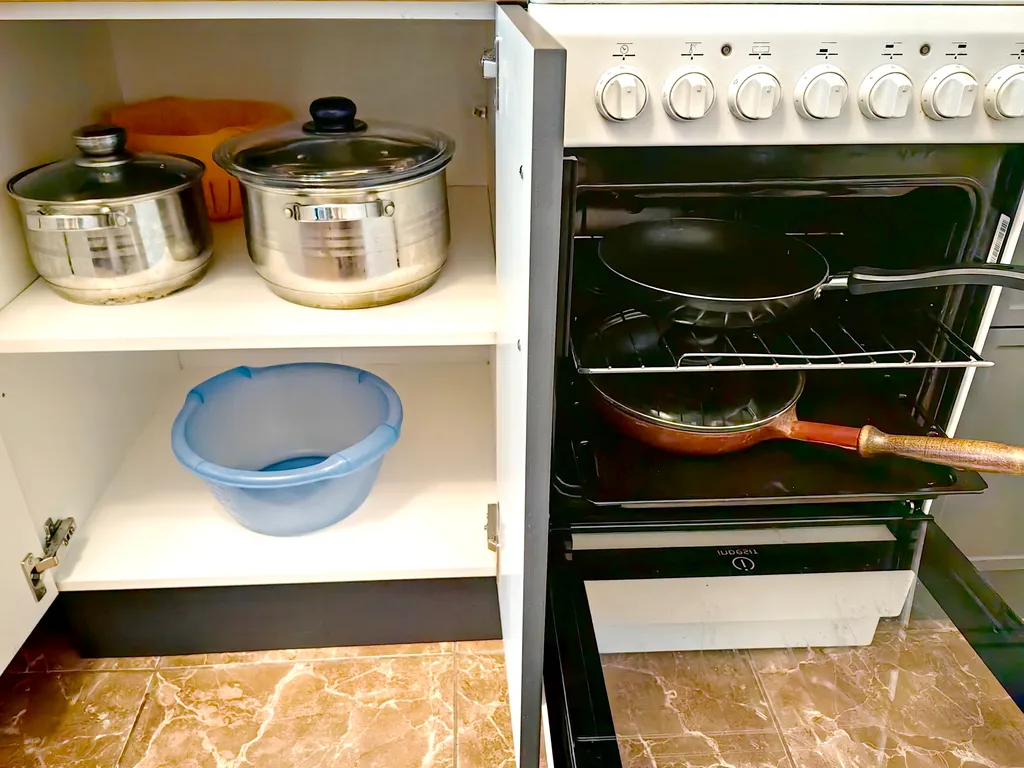 Однушка Чёрное Дерево