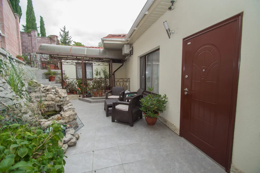 Апартаменты Андеграунд с видом на море