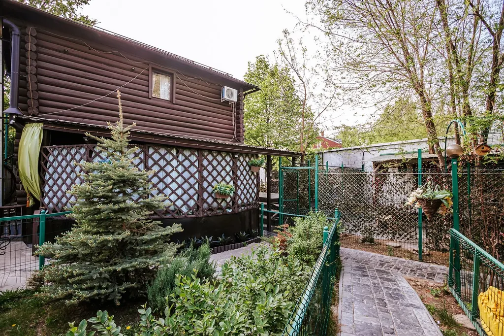 Комфортный коттедж в центре