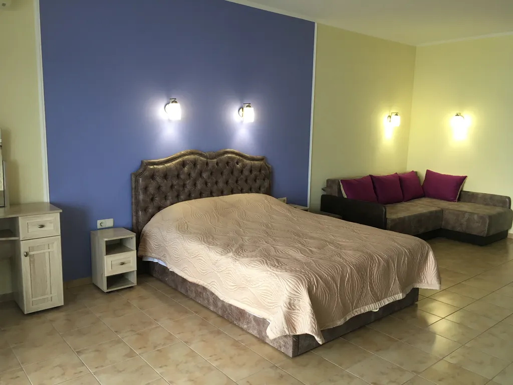 Квартира Люкс-студия с видом на море — аренда посуточно в Семидворье