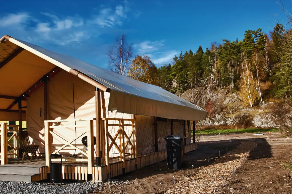 Домик-шатер