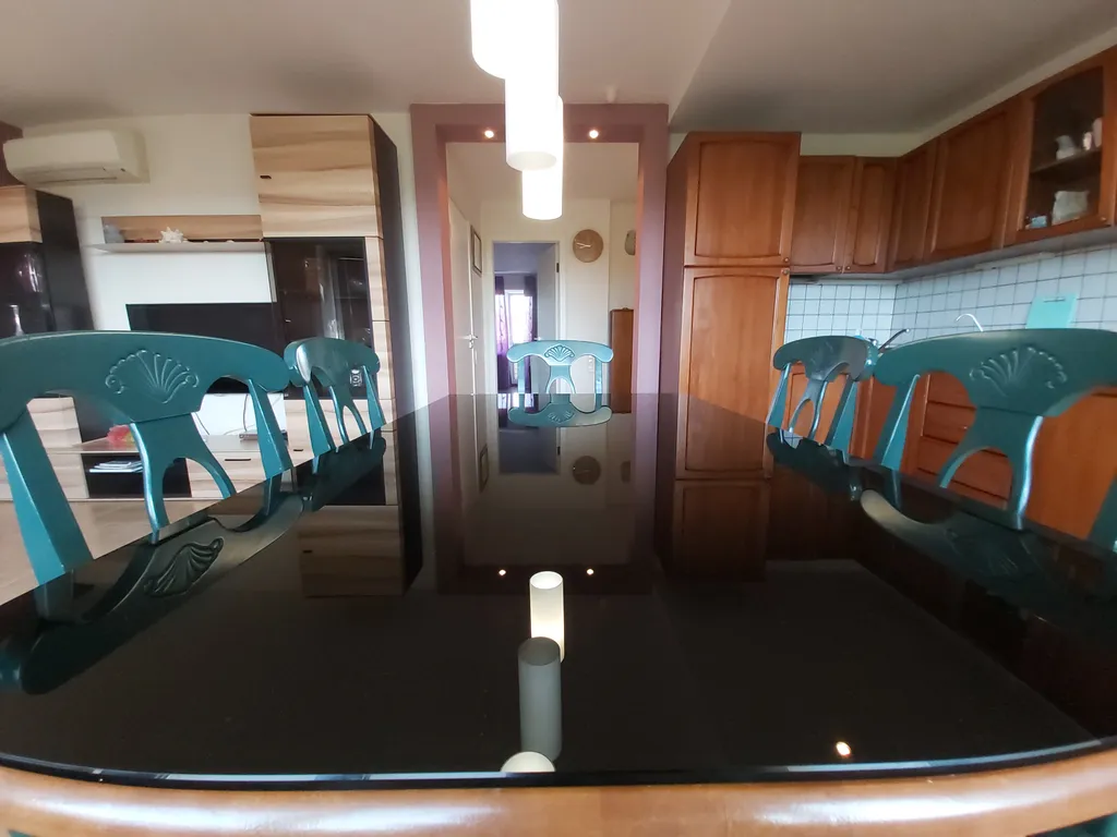 Двухкомнатные апартаменты с панорамным видом на детский парк Горького