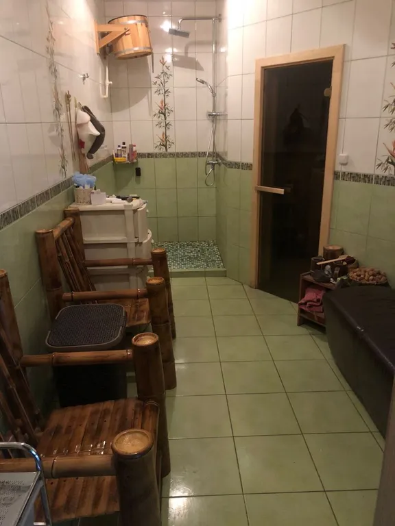 Коттедж Дом напротив озера в Рахье — Проба