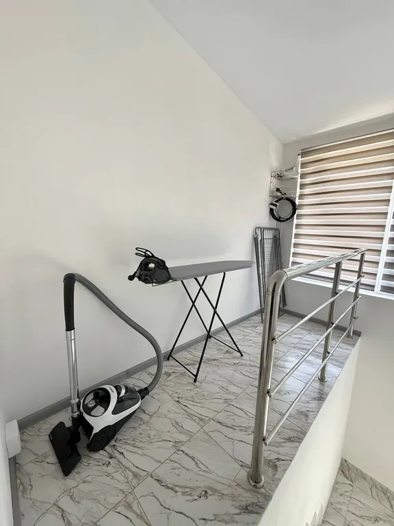 Коттедж с бассейном, спортзалом, барбекю в центре Сочи