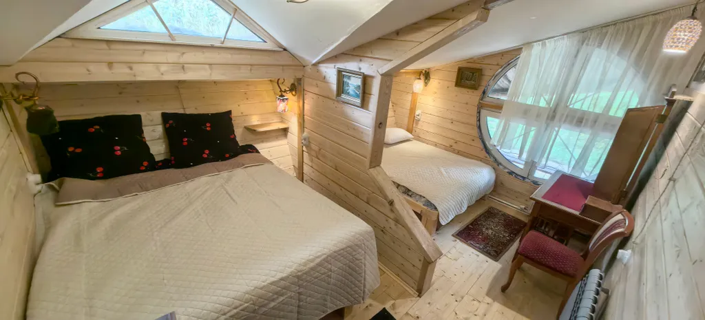 Уютный необычный домик Хоббита, экскурсии на ретроавто, мастер-классы