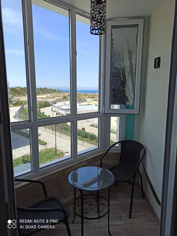 Видовые апартаменты на берегу моря с видом на море с бассейном