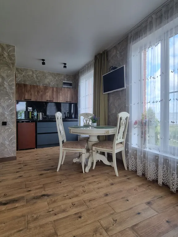 Гостевой дом с террасой, панорамной баней и чаном