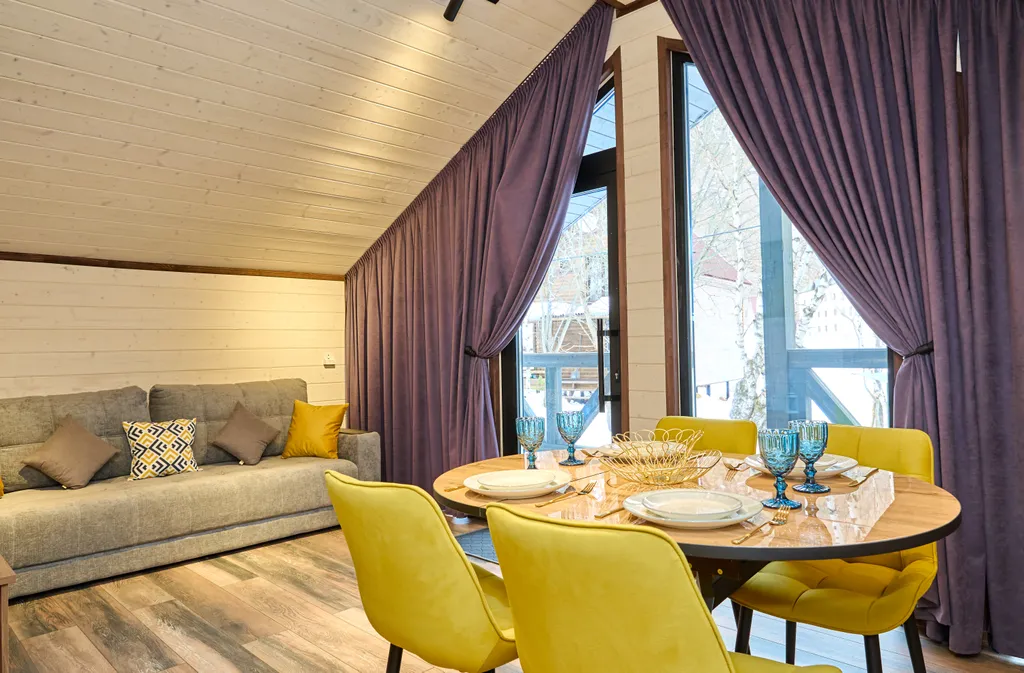 Уютный домик с видом на горы