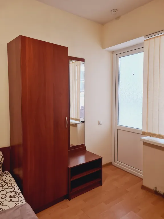 Двухместный стандарт с двуспальной и с двумя односпальными кроватями