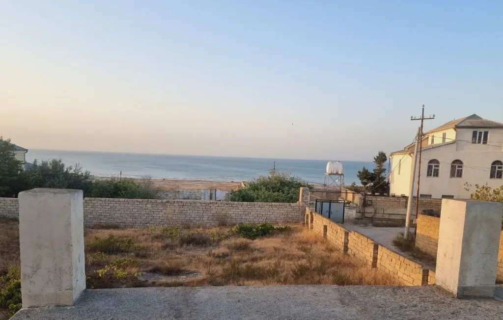 Вилла с бассейном в 10 минутах от моря