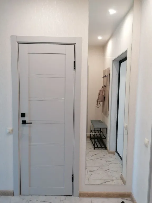 Просторная студия с видом на лес