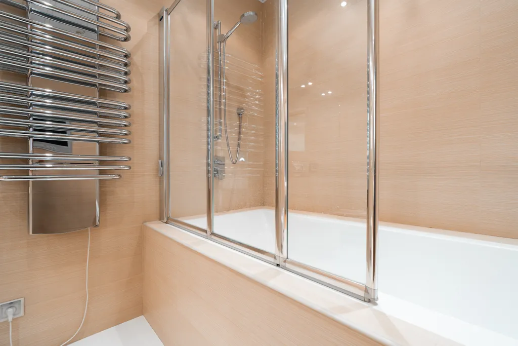 Квартира с двумя мастер-спальнями на первой береговой линии