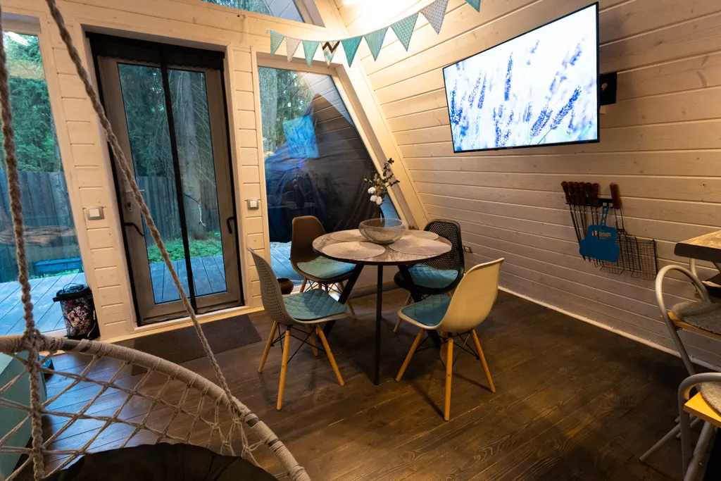 Дом Hamster в хвойном лесу у Большой воды