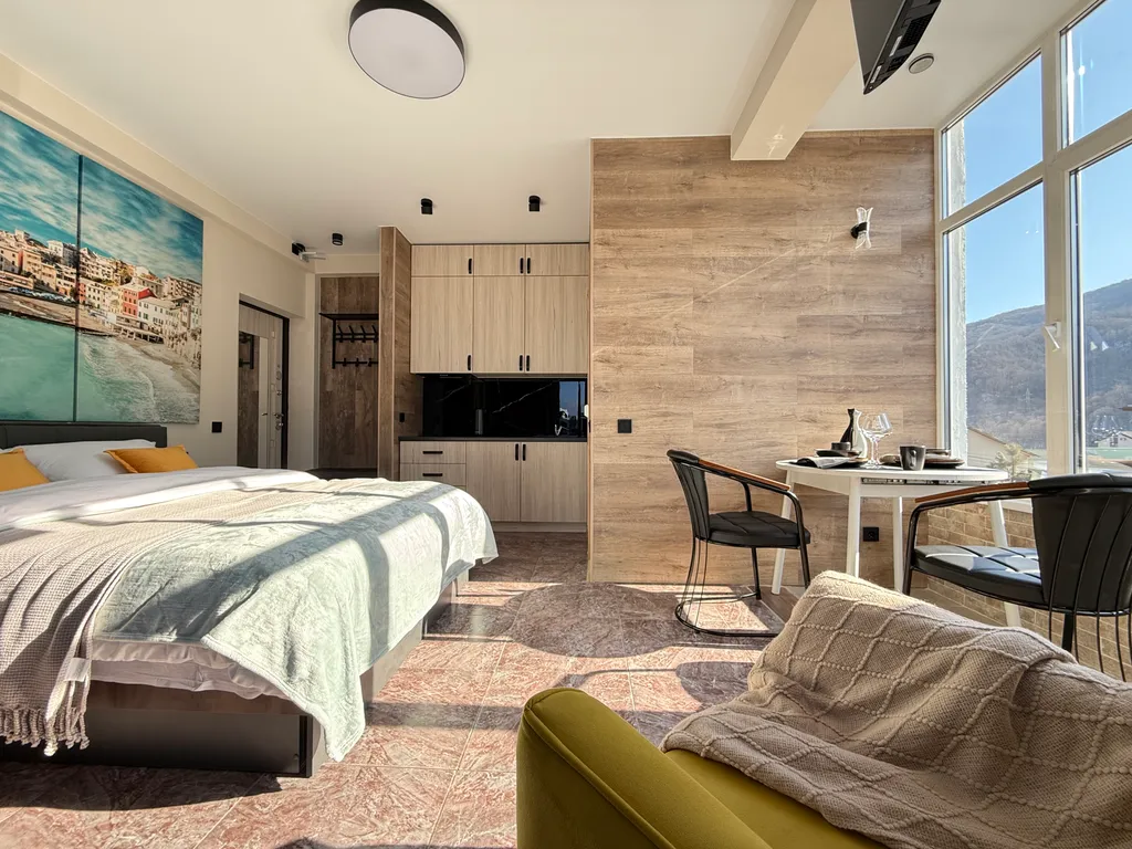 Квартира с шикарным видом на горы в центре Красной поляны