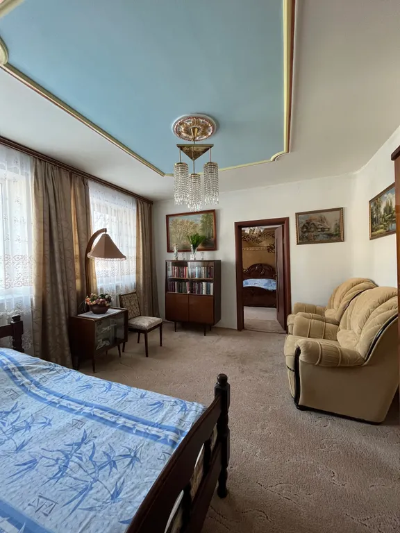 6-комнатный Дом