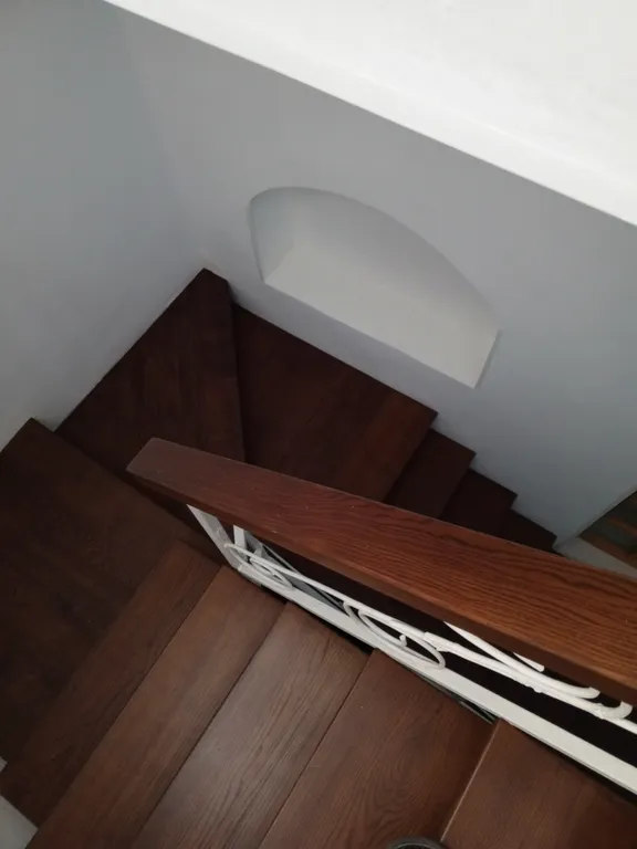 Двухкомнатный с балконом