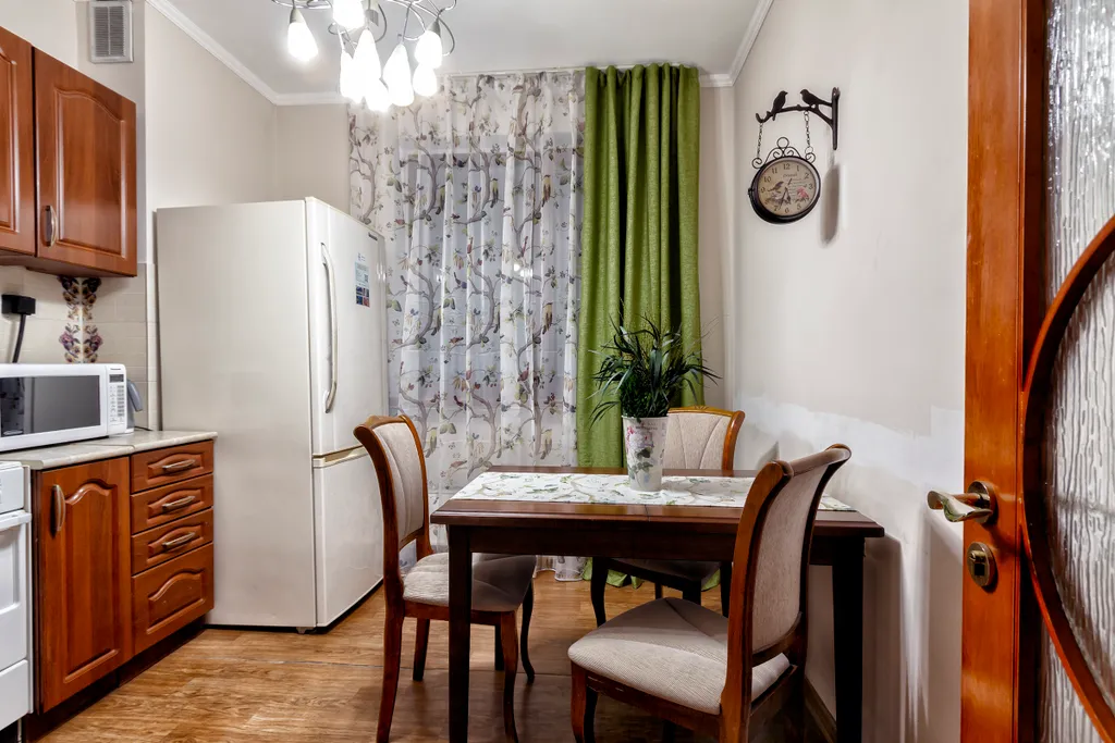 Шикарный вид на горы в самом центре города