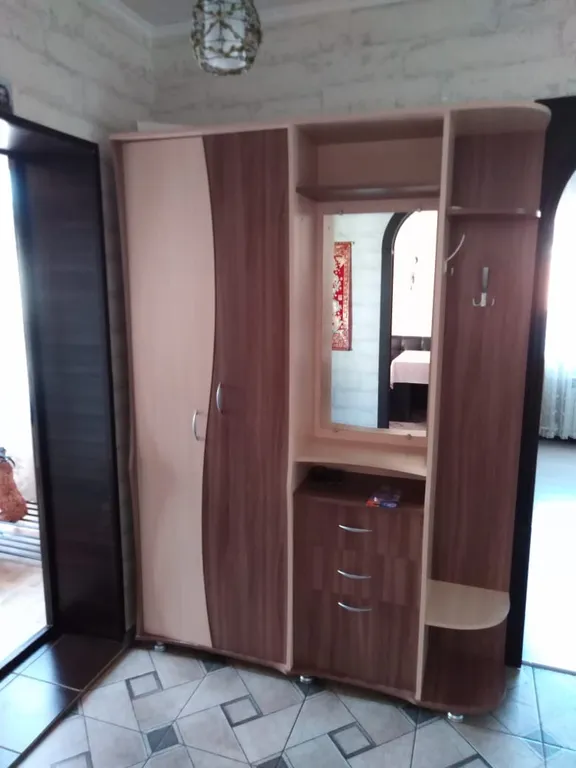 Отдельный 2-х этажный благоустроенный дом в тихом районе у моря