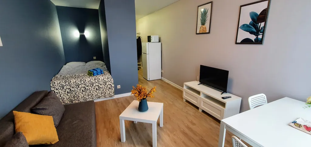 Студия в новом доме в центре Парк Ангелов