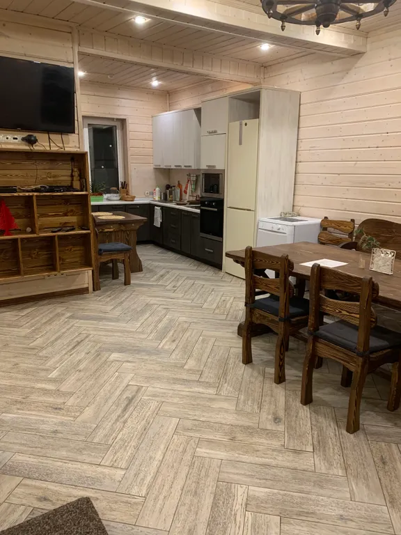 Дом на Горьковском море