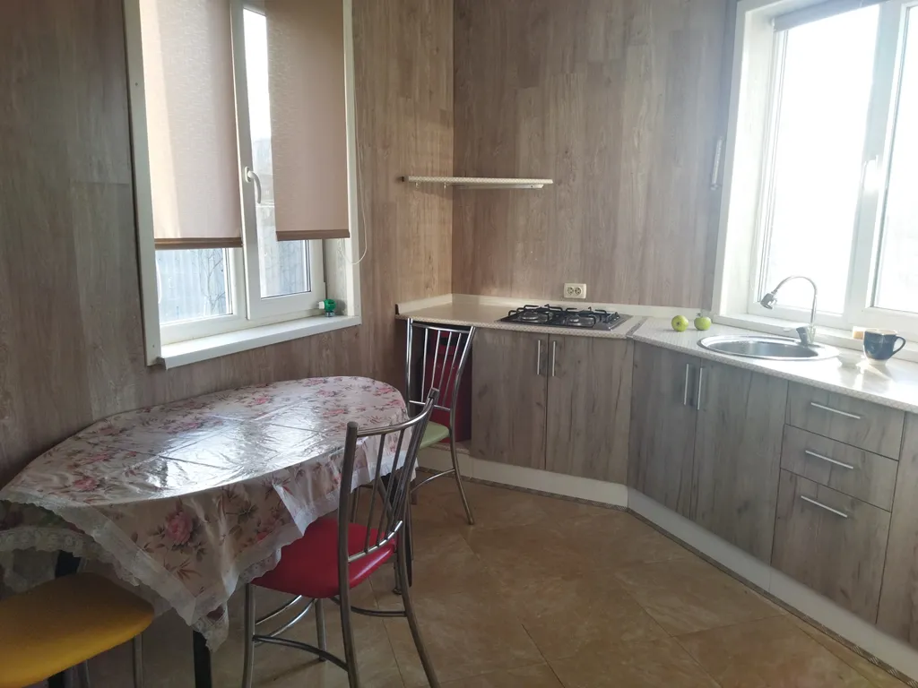 Домик на море